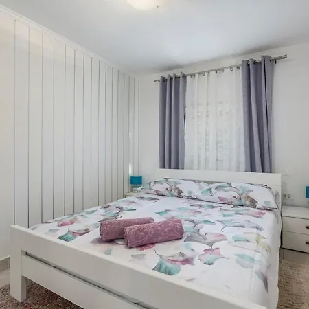 House Jurici Villa *