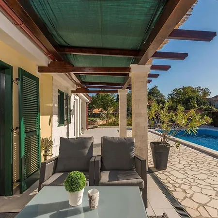 Villa House Jurici