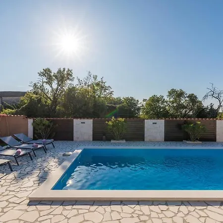 House Jurici Baderna
